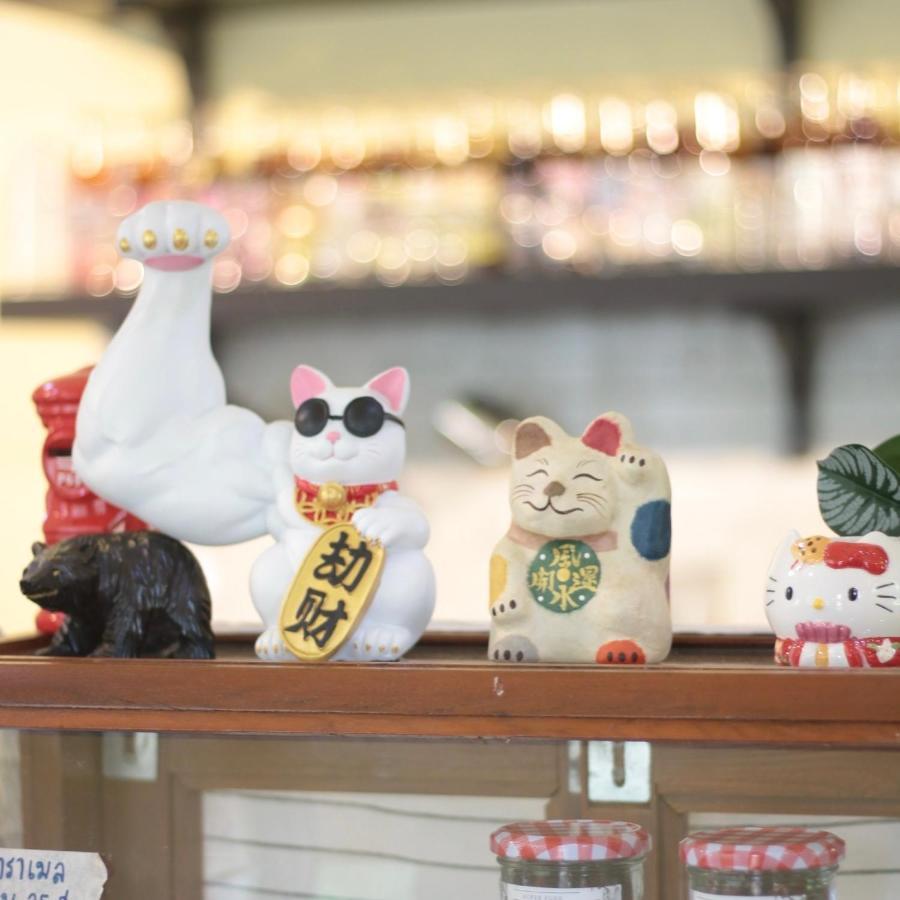 Rain Tree Cafe & Homestay ウタイターニー エクステリア 写真